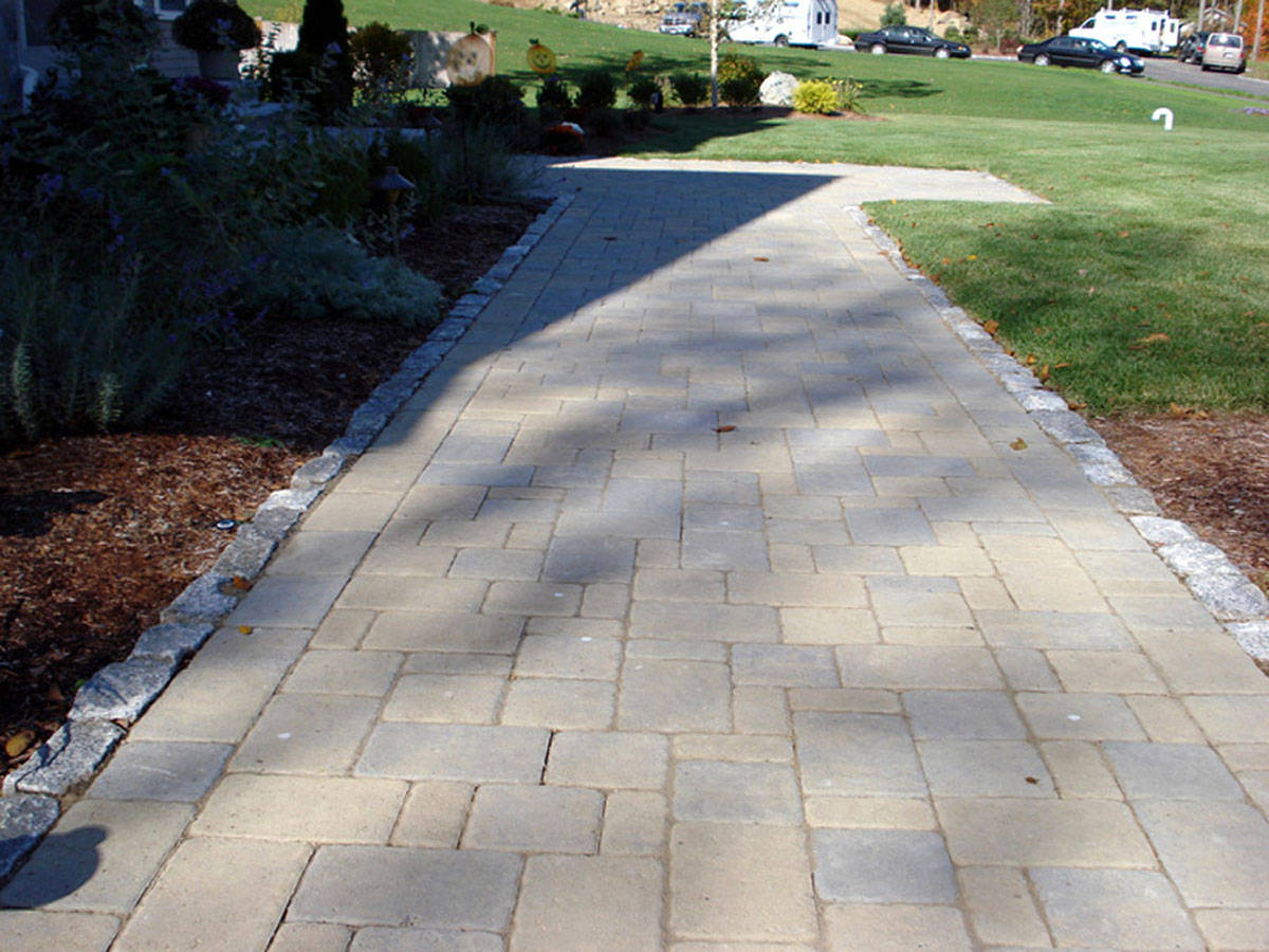Petrillo & Son Corp. - Hardscaping Residential