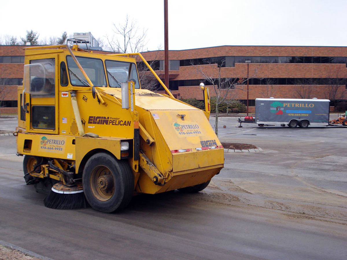 Petrillo & Son Corp. - Landscape Maintenance